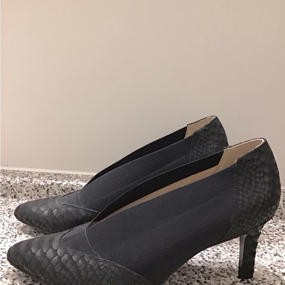 Naturalizer Shoes - Picture 2 of 8